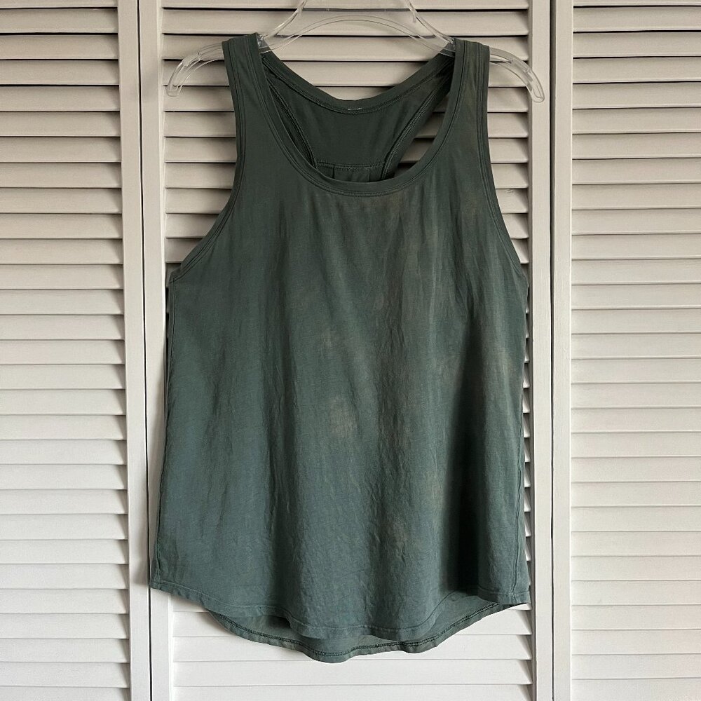 Lululemon Love Tank *Pleated green tie dye fits size 4 or 6 rare